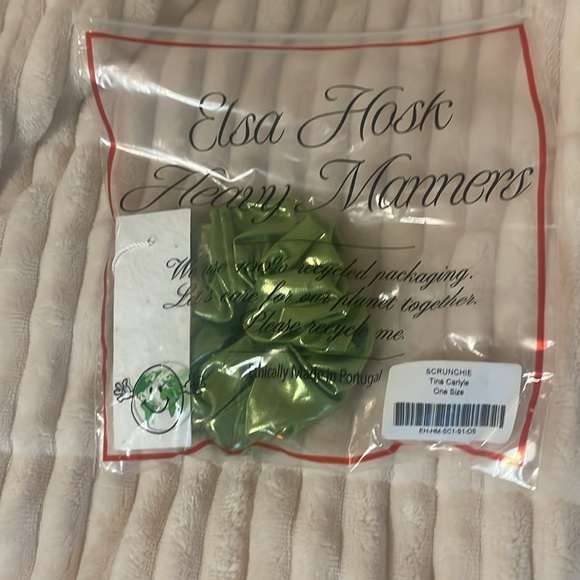 Heavy Manners/Elsa Hosk Scrunchie - Picture 3 of 8